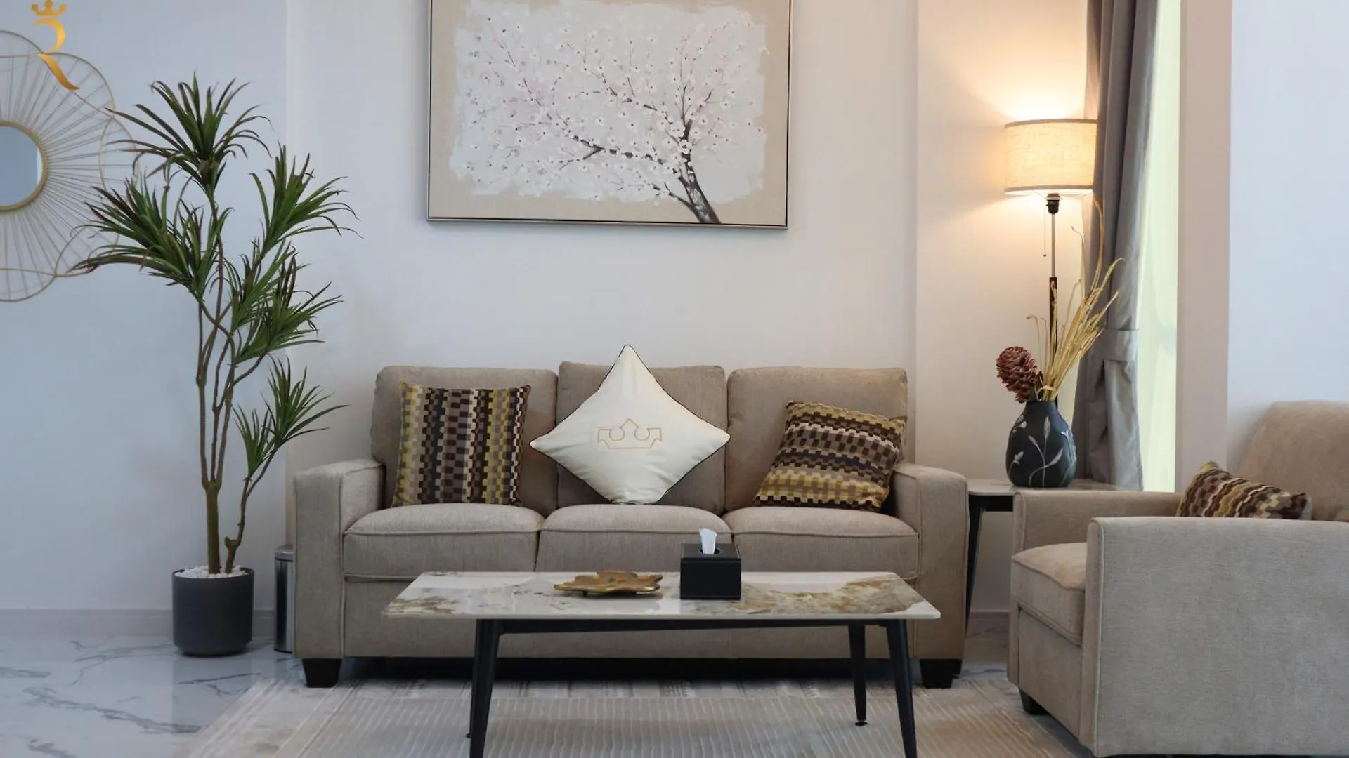 Opulent 2Br Duplex Apartment In Masdar City Abu Dzabi